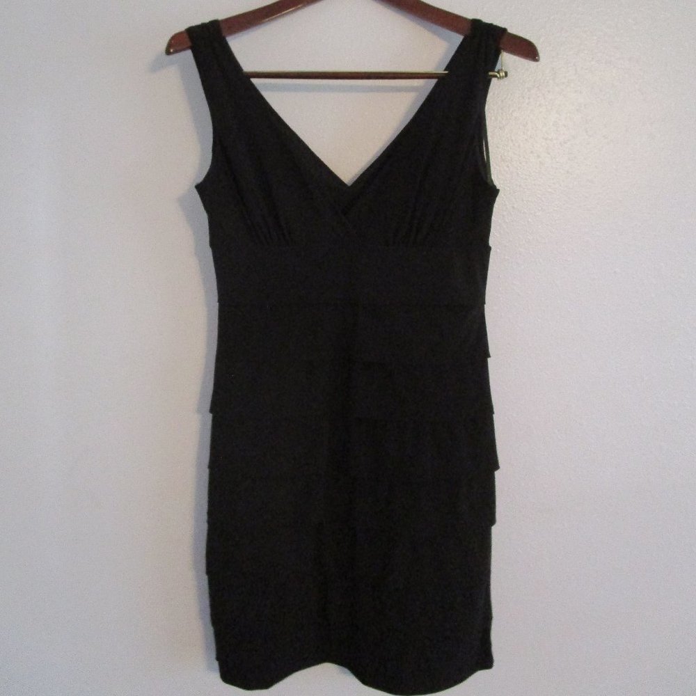 Black Sleeveless V-Neck Cocktail Dress Size 8 B.SMART